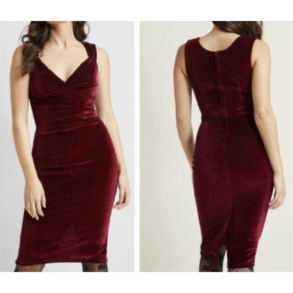 Rock Steady Dress Women’s Medium Red Velvet Bodycon Midi Vamp Whimsigoth Retro - Picture 2 of 10